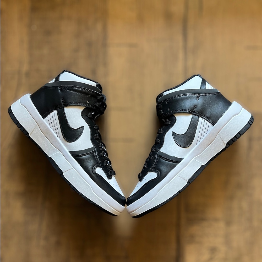 NIKE DUNK HIGH UP PANDA